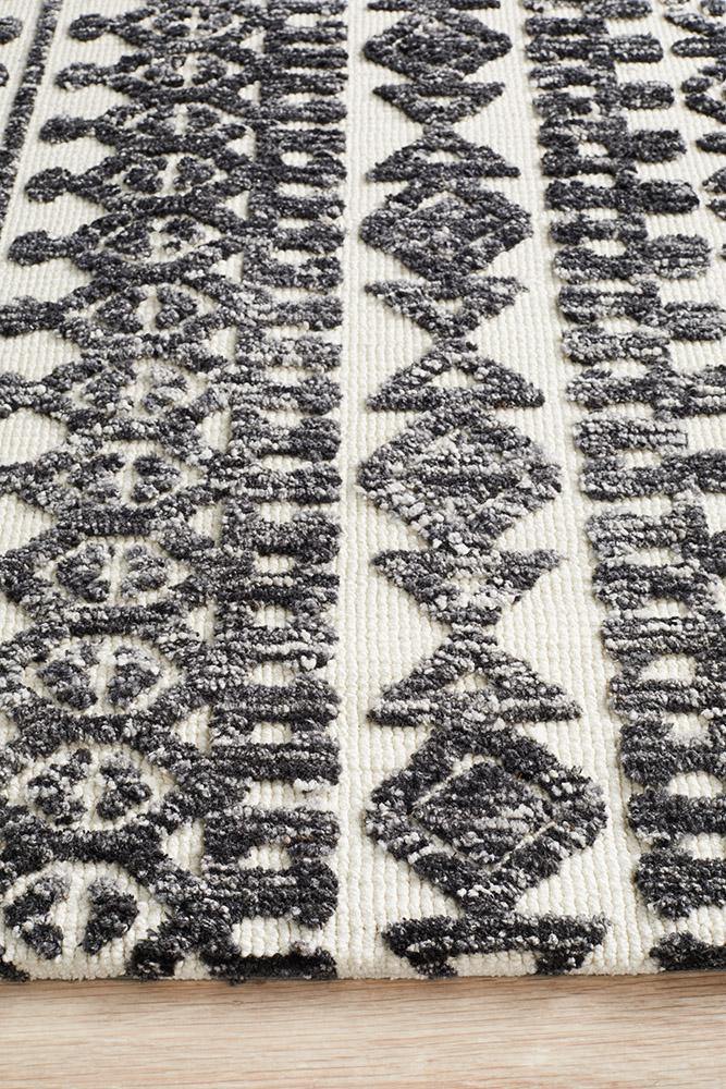 Levi Yasmin Ivory Black Rug - Cozy Rugs Australia