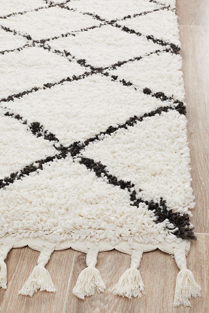 Saffron 22 White Runner Rug - Cozy Rugs Australia