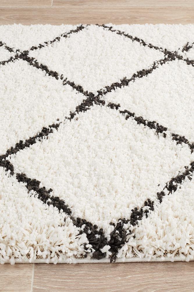 Saffron 22 White Runner Rug - Cozy Rugs Australia