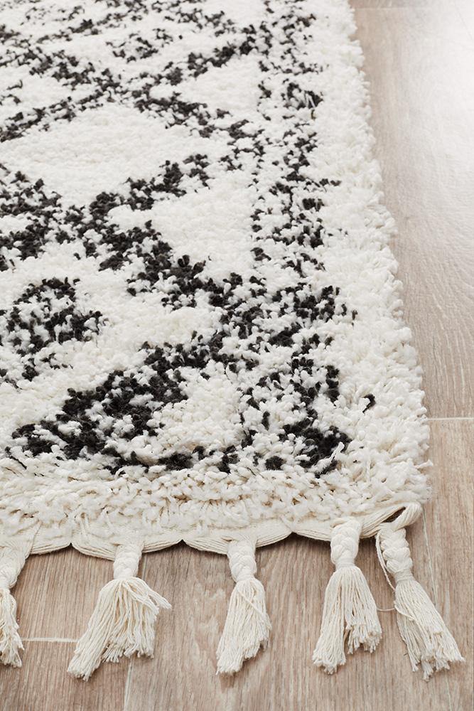 Saffron 33 White Runner Rug - Cozy Rugs Australia