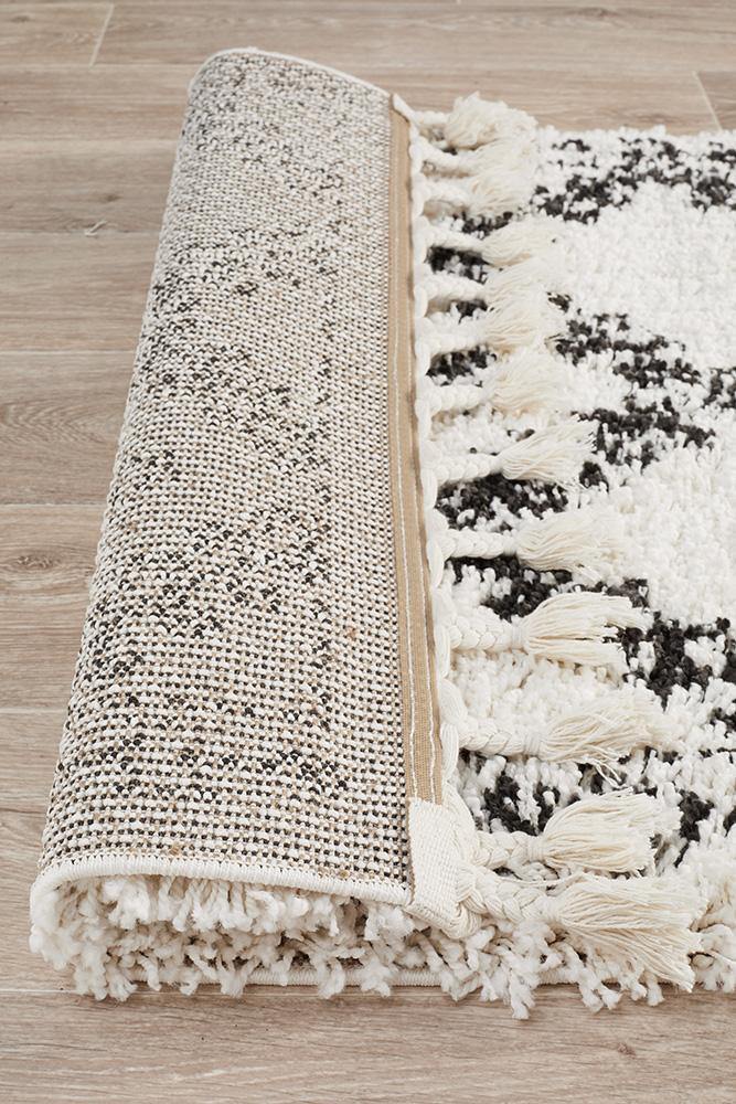 Saffron 33 White Runner Rug - Cozy Rugs Australia
