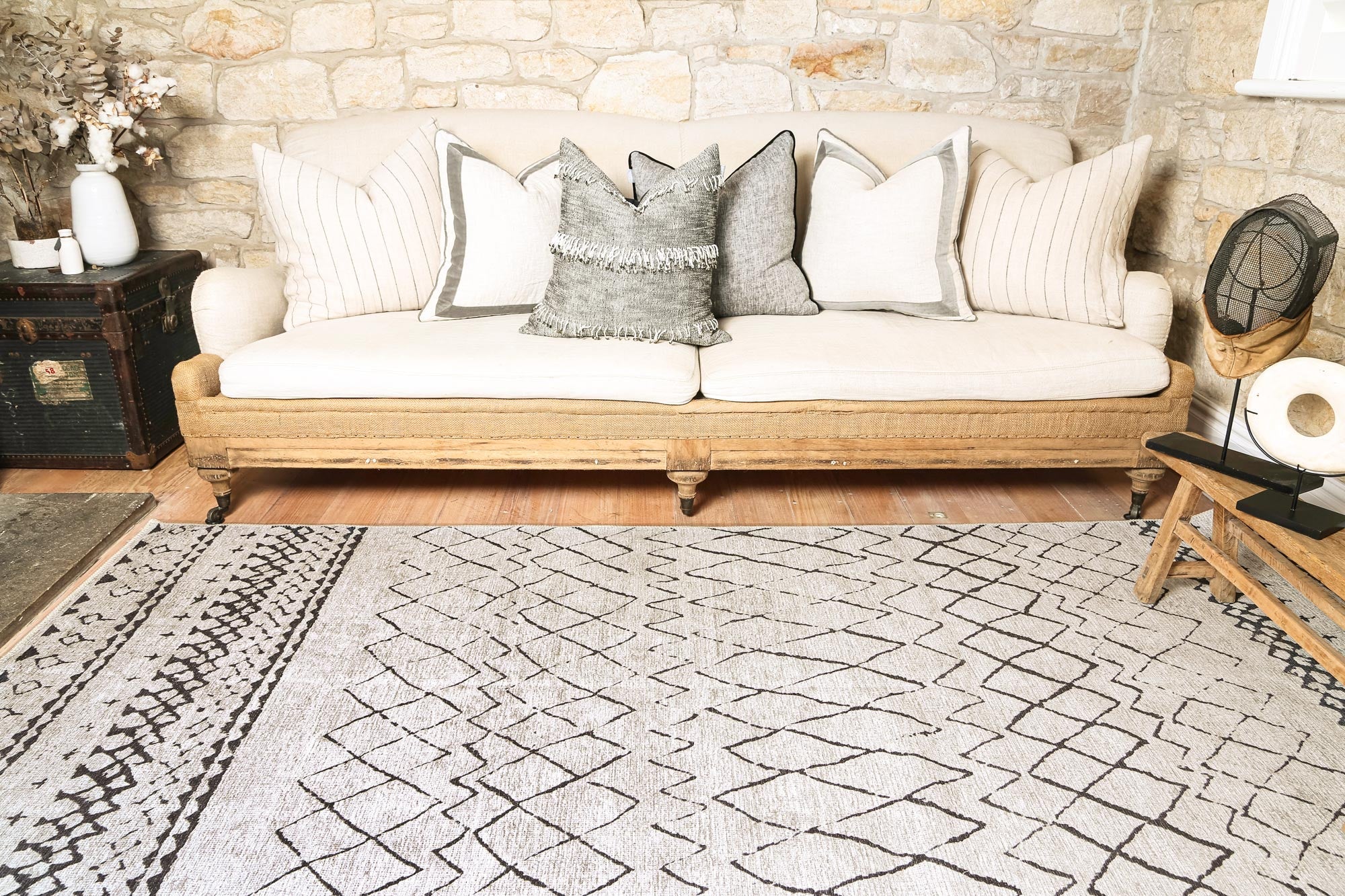 Alma Scandi Silver Rug modern