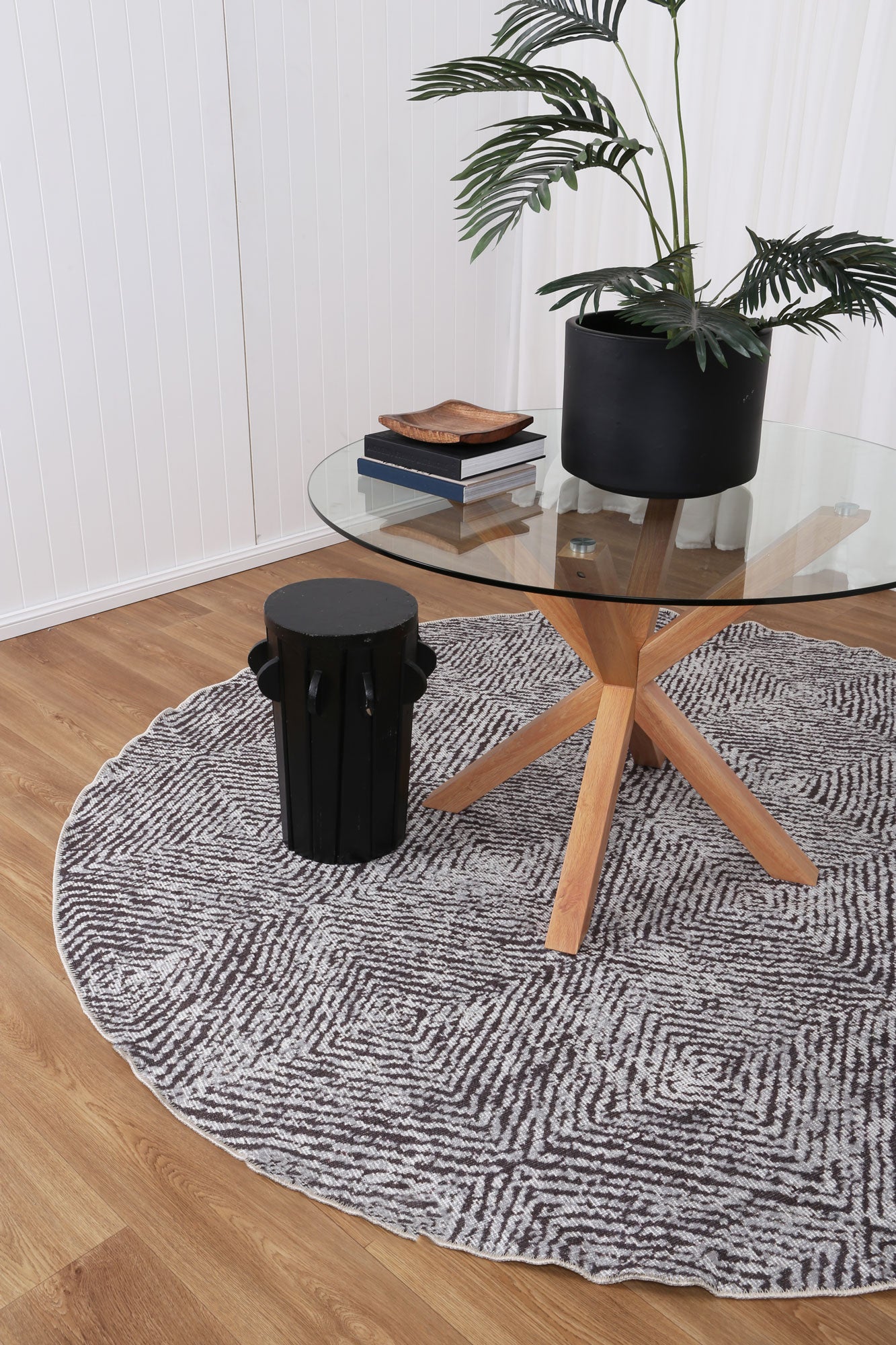 Contemporary Lauro Grey Round Rug main