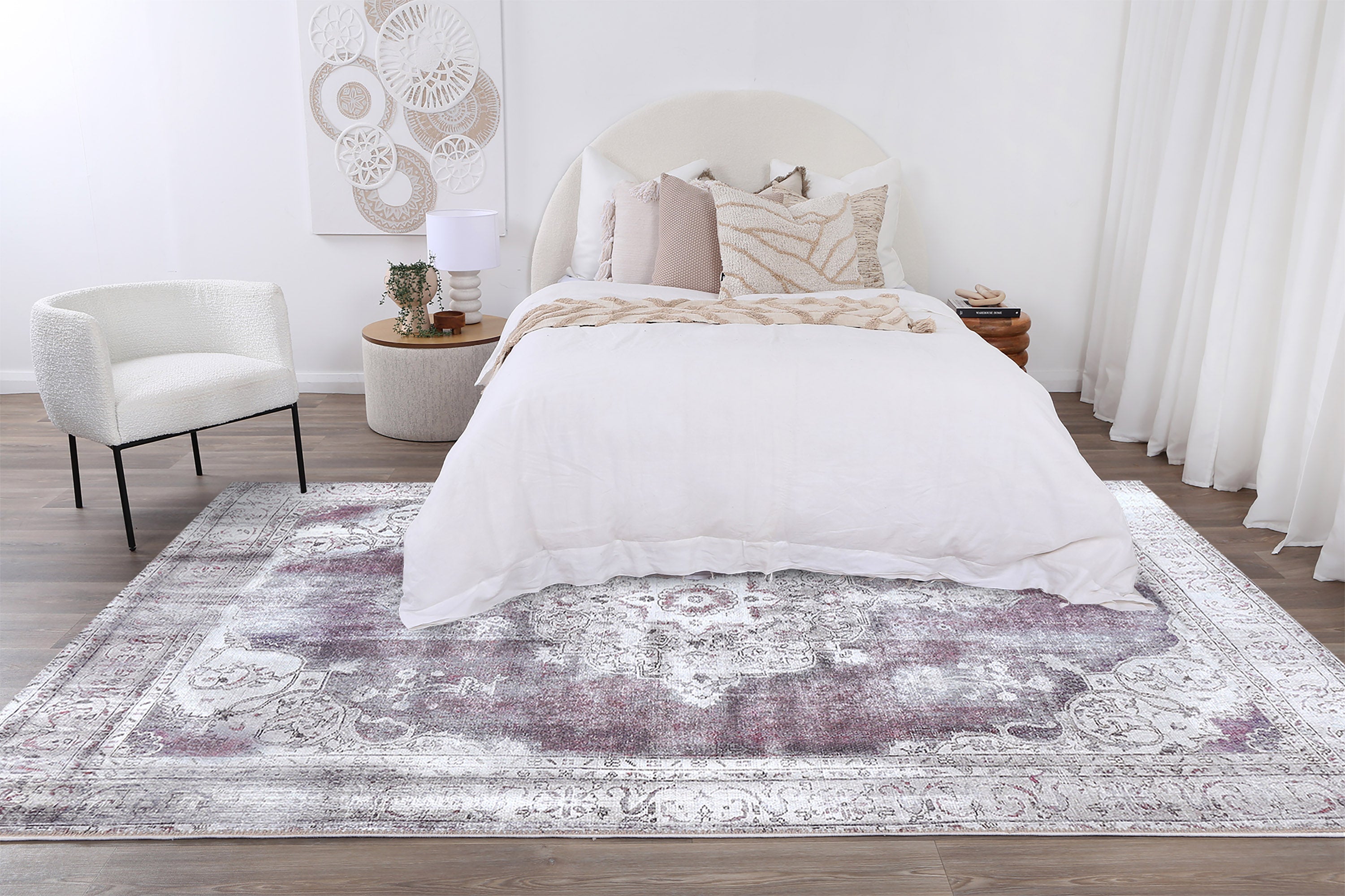 Rose Machine Washable Rug in bedroom