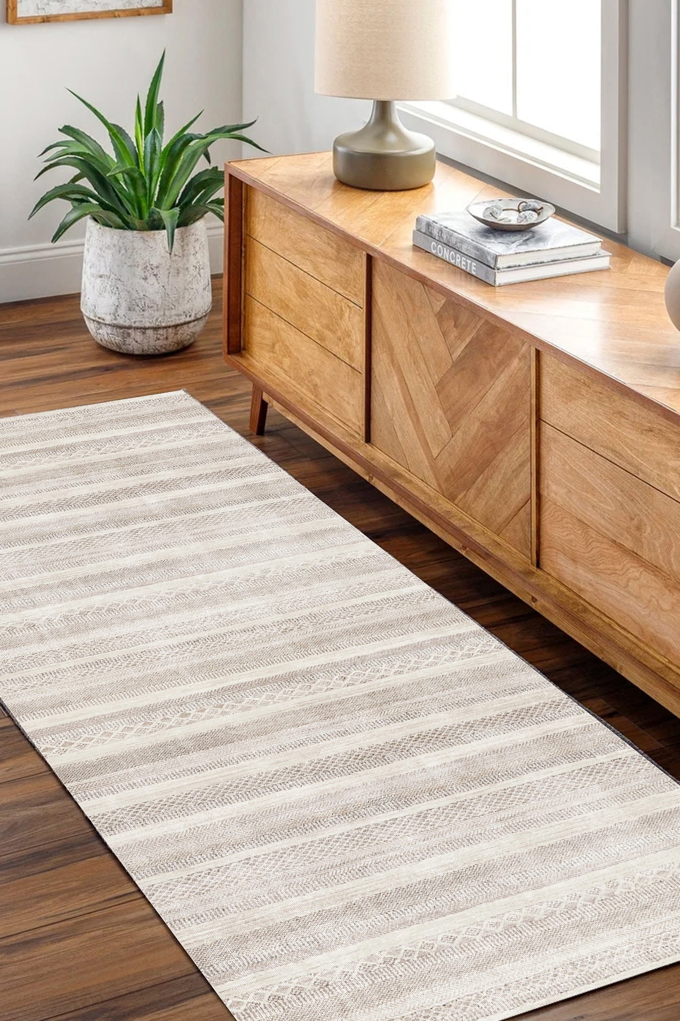 Mojave Lines Desert Beige Runner main